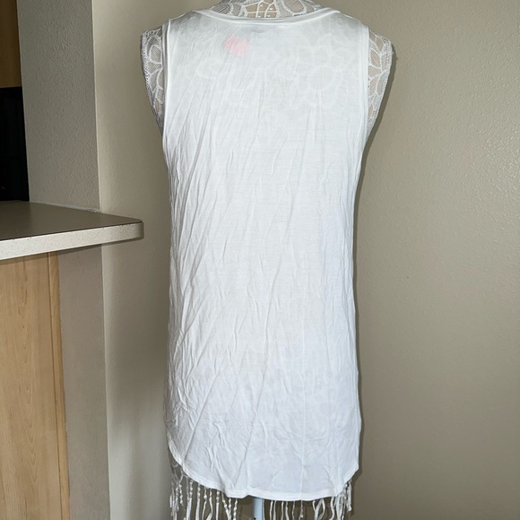 EUC Large Peyton Jensen tank top. - Picture 2 of 2